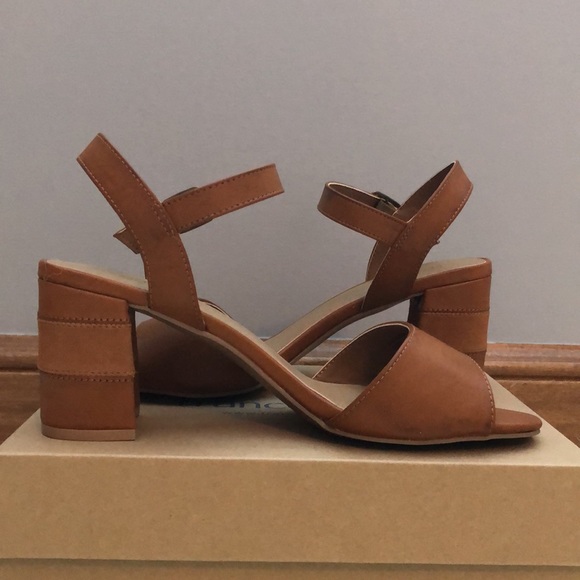 Francesca's Collections Shoes - Francesca’s Tan Heel